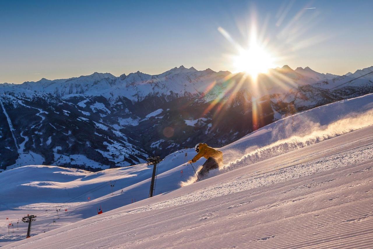 Zillertal Suites Fuegen By Alps Resorts Экстерьер фото
