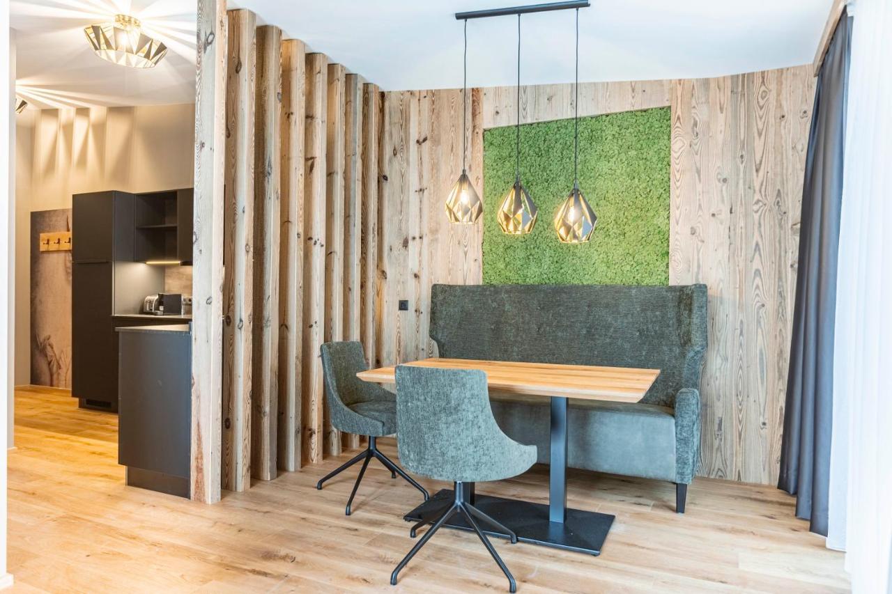 Zillertal Suites Fuegen By Alps Resorts Экстерьер фото