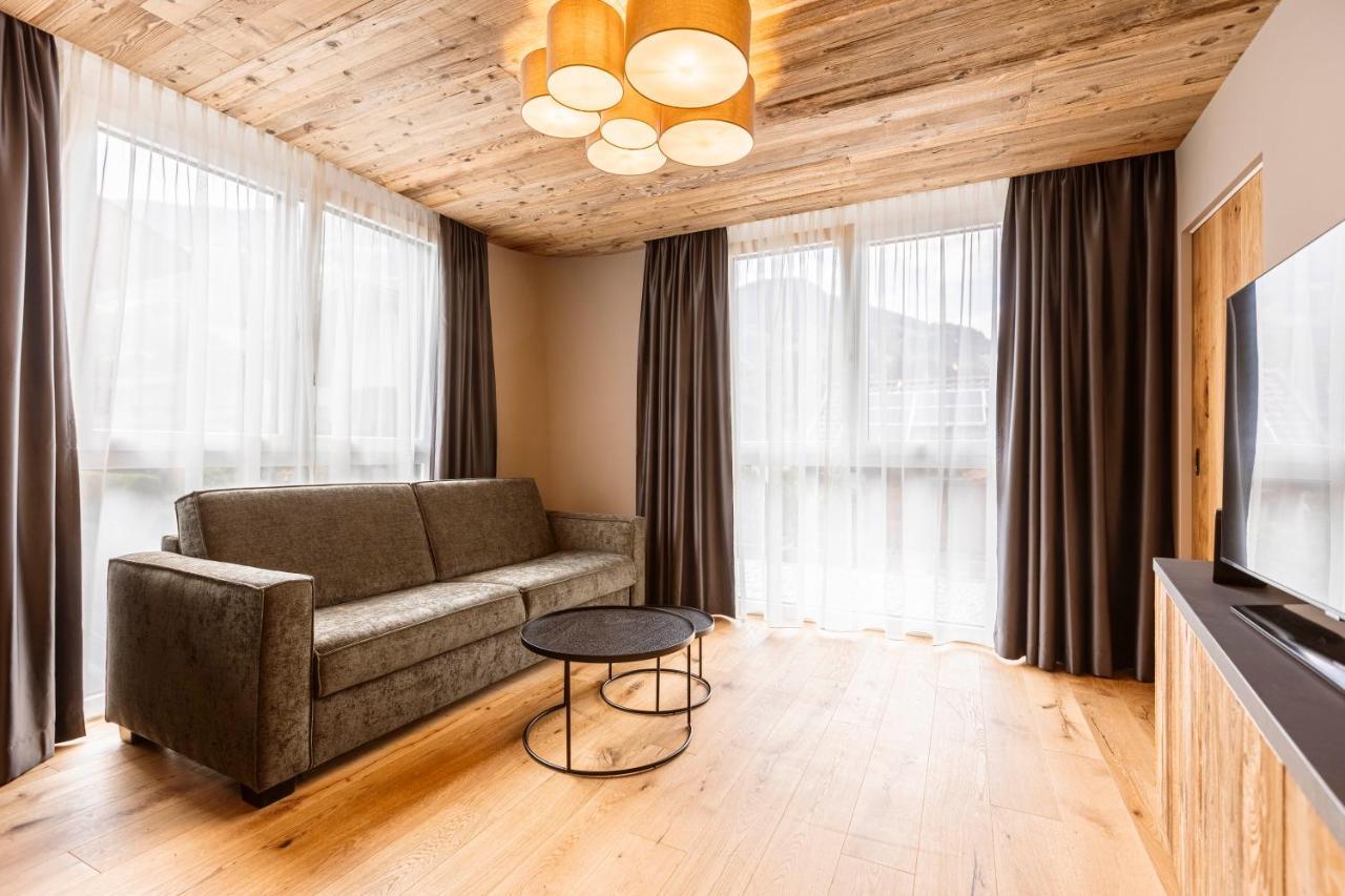 Zillertal Suites Fuegen By Alps Resorts Экстерьер фото
