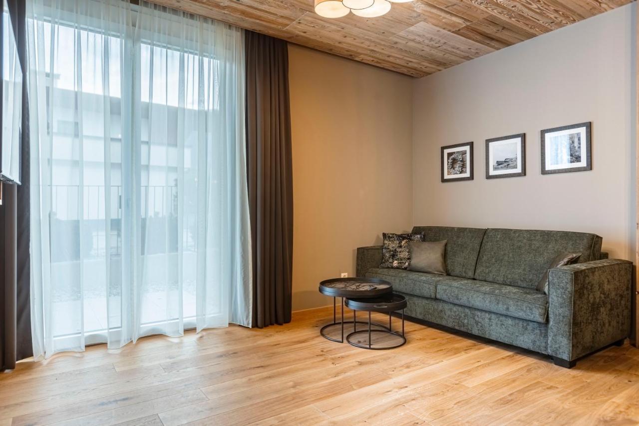 Zillertal Suites Fuegen By Alps Resorts Экстерьер фото