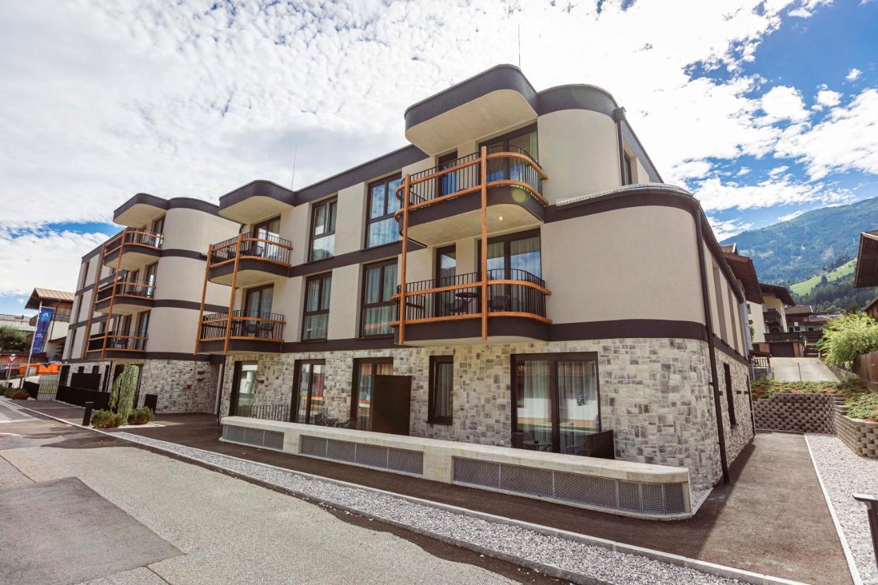 Zillertal Suites Fuegen By Alps Resorts Экстерьер фото