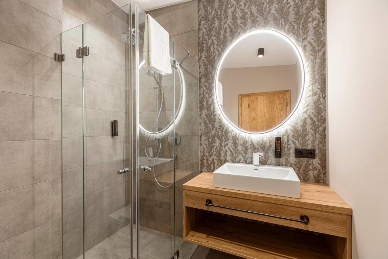 Zillertal Suites Fuegen By Alps Resorts Экстерьер фото