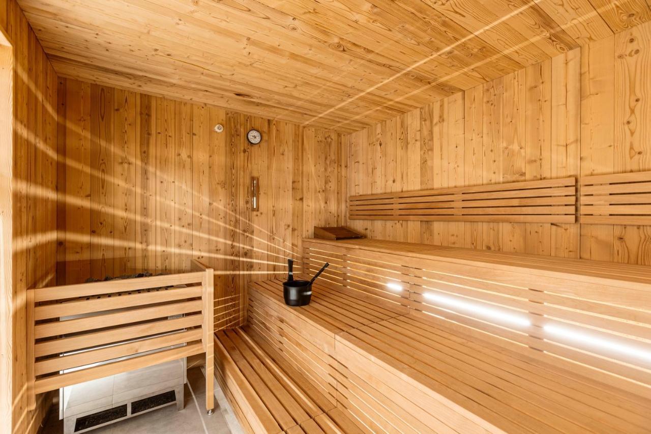 Zillertal Suites Fuegen By Alps Resorts Экстерьер фото